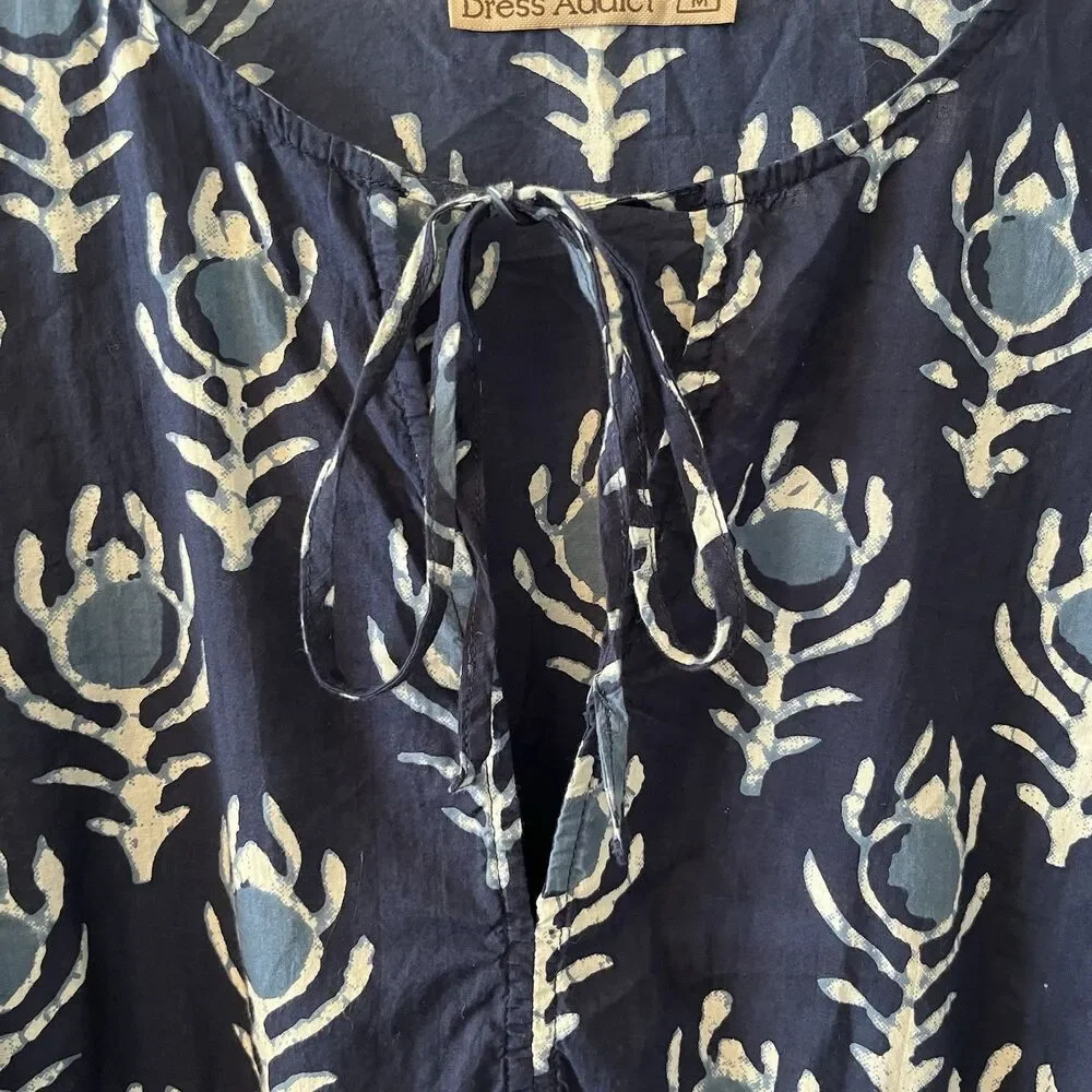Dress Addict Women's Mini Dress Size Med Blue Batik Tiered Boho Puff Sleeve Chic - Picture 3 of 16